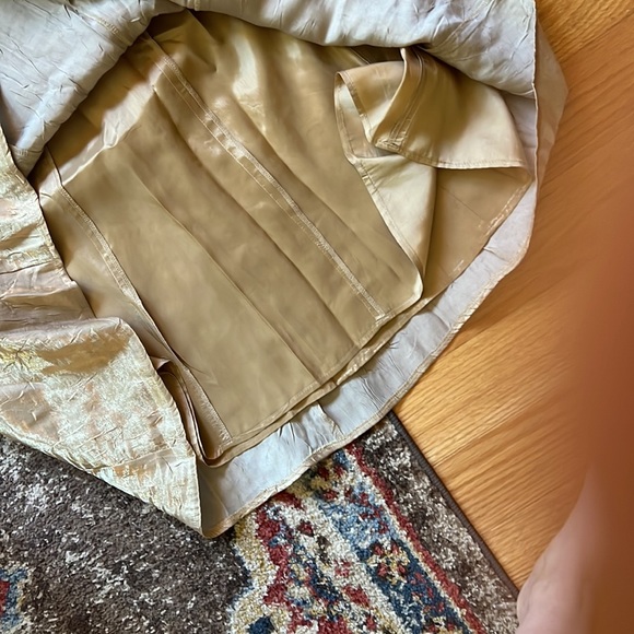 Gold a-line skirt - Picture 9 of 9